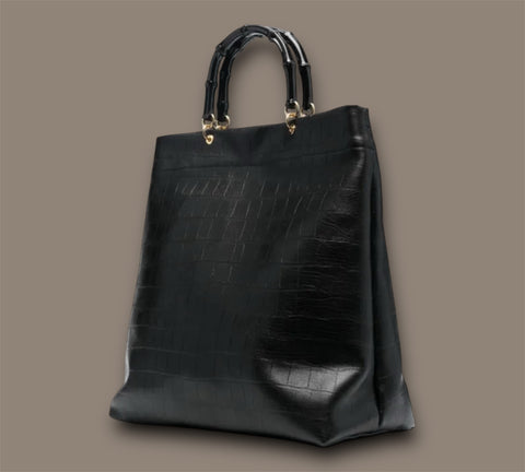 Borsa tote goffrata con manico di bamboo